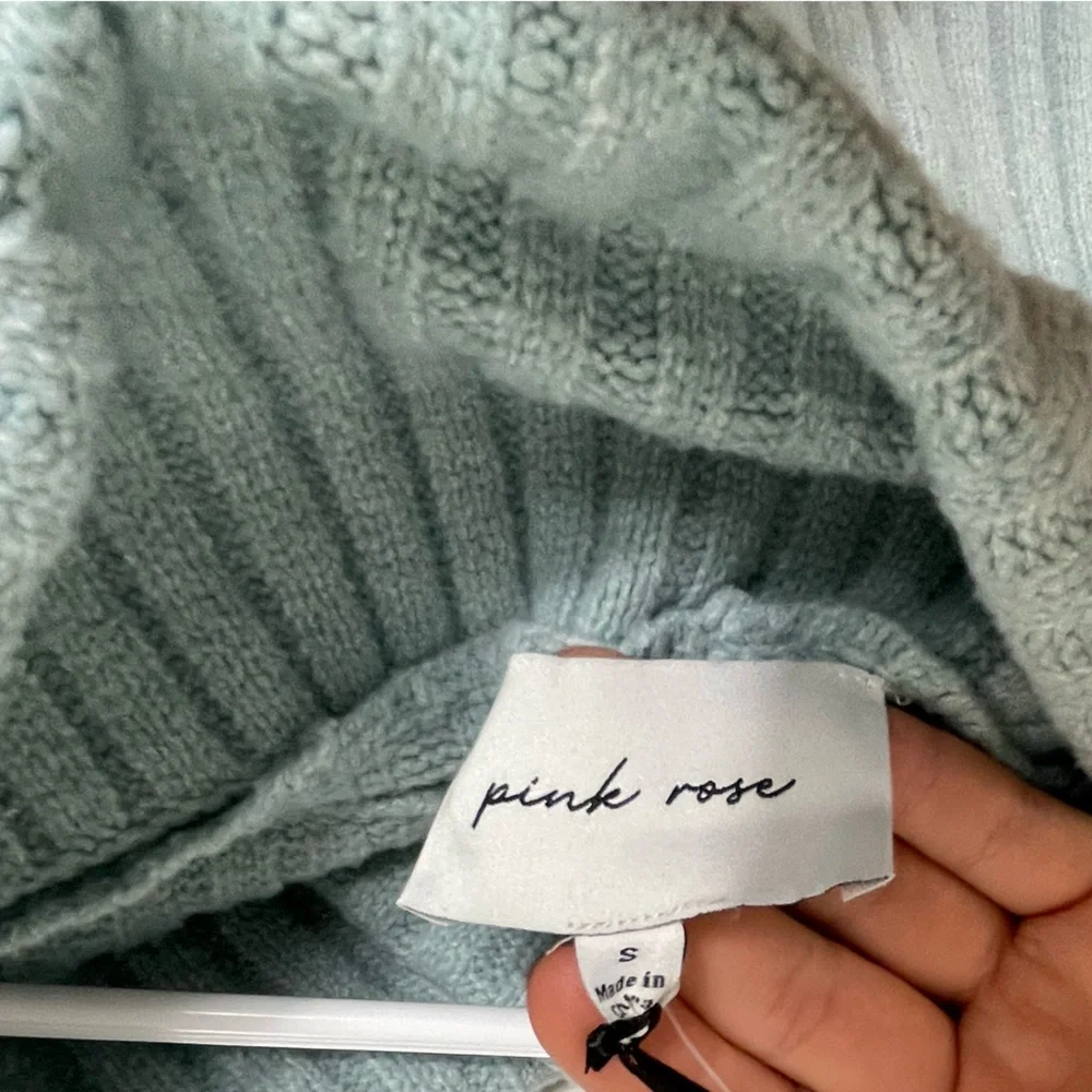 Off-The-Shoulder Sweater Top Blue Ribbed Women's Size S NWT - Picture 11 of 13